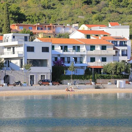 Apartments By The Sea Igrane, Makarska - 6653 Bagian luar foto