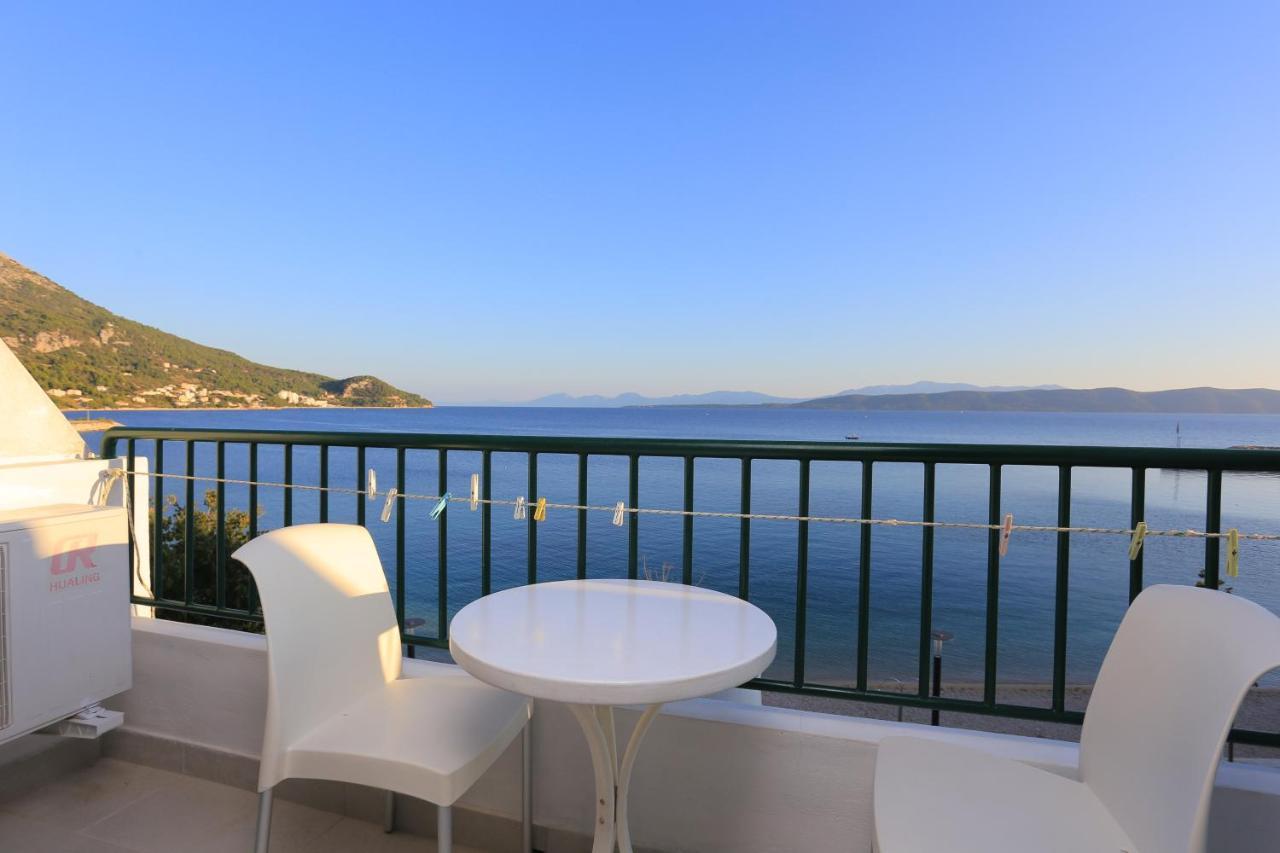 Apartments By The Sea Igrane, Makarska - 6653 Bagian luar foto