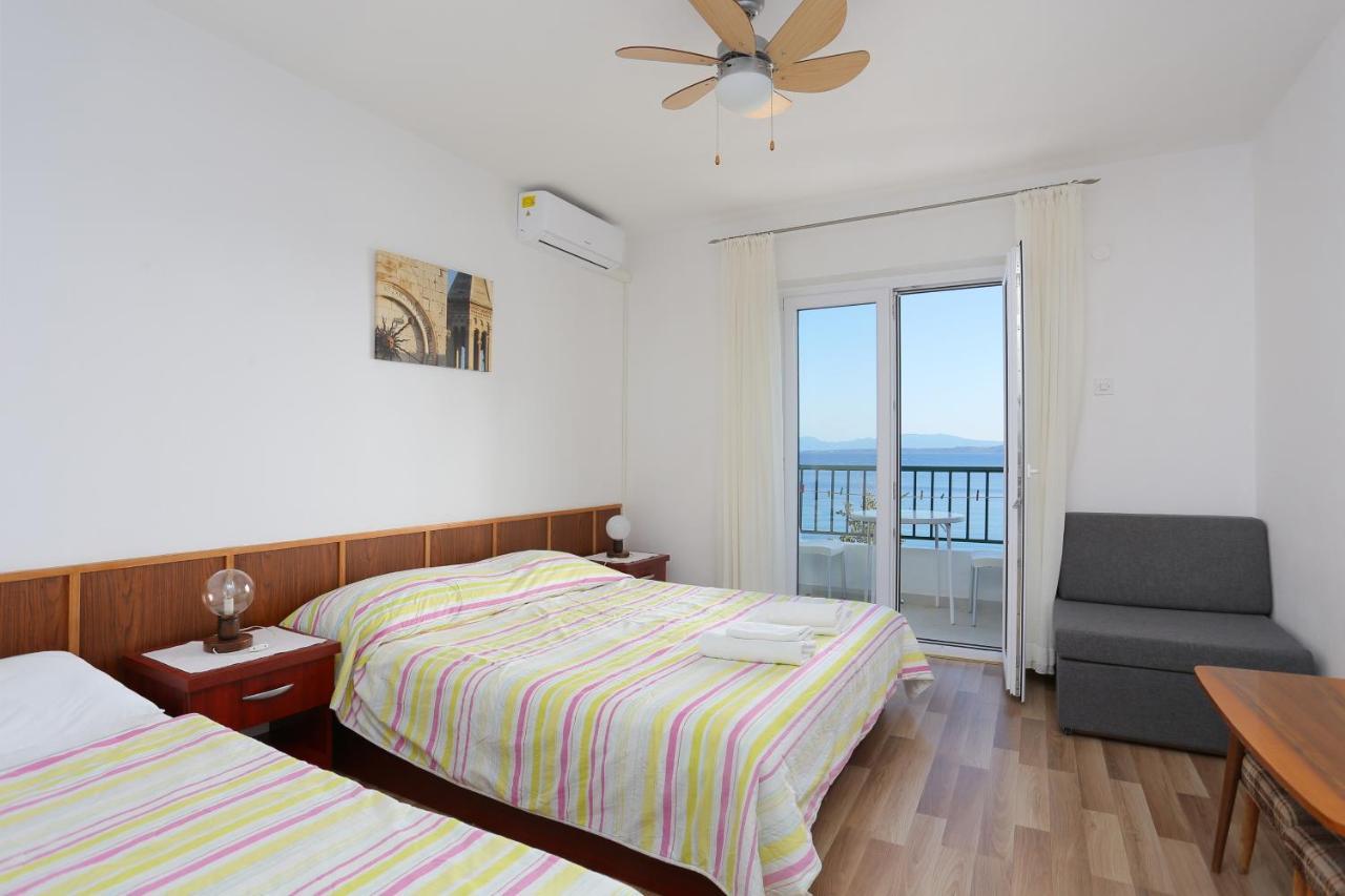 Apartments By The Sea Igrane, Makarska - 6653 Bagian luar foto