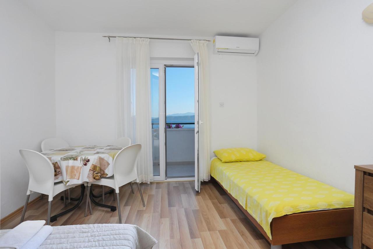 Apartments By The Sea Igrane, Makarska - 6653 Bagian luar foto