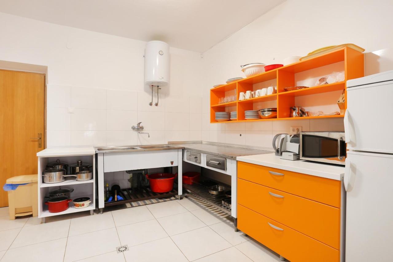 Apartments By The Sea Igrane, Makarska - 6653 Bagian luar foto