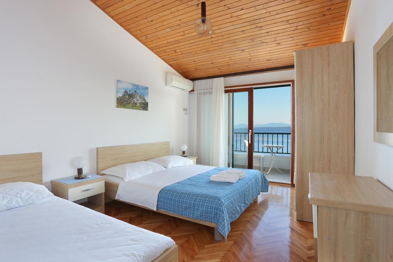 Apartments By The Sea Igrane, Makarska - 6653 Bagian luar foto